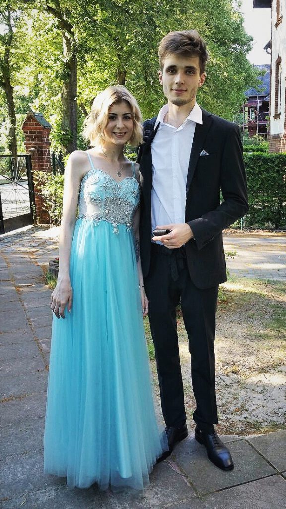 Tristan und Sarah vor dem Abiball