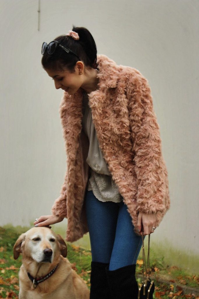 PRETTY IN PINK (FLUFFY COAT)