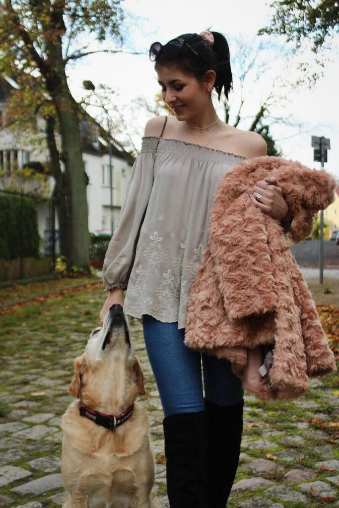 PRETTY IN PINK (FLUFFY COAT)