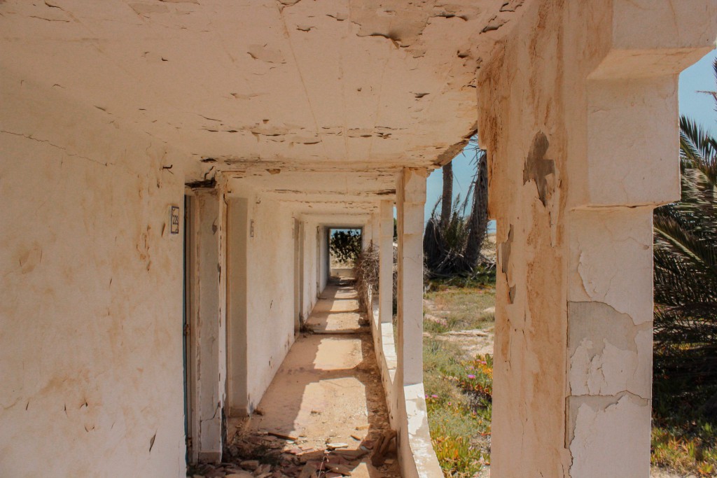 LOST PLACES - EXPLORING THE ABANDONED HOTEL TANIT IN DJERBA