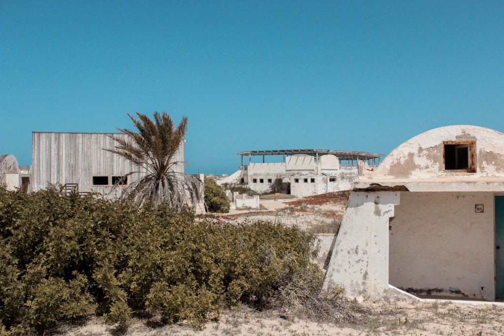 LOST PLACES - ERKUNDUNG DES VERLASSEN HOTELS TANIT AUF DJERBA