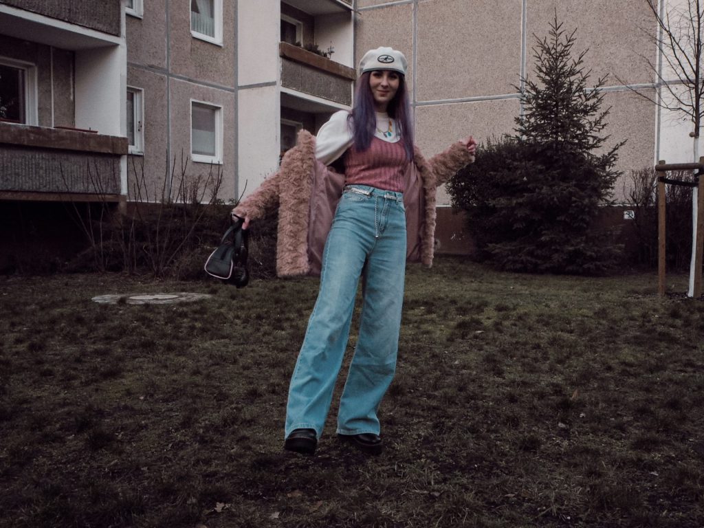 Berlin Fashion Week - Late 90s Pastel Outfit