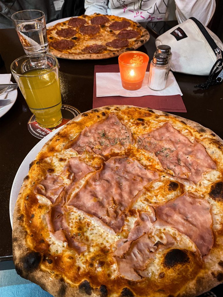 BERLIN FASHION WEEK: Pizza